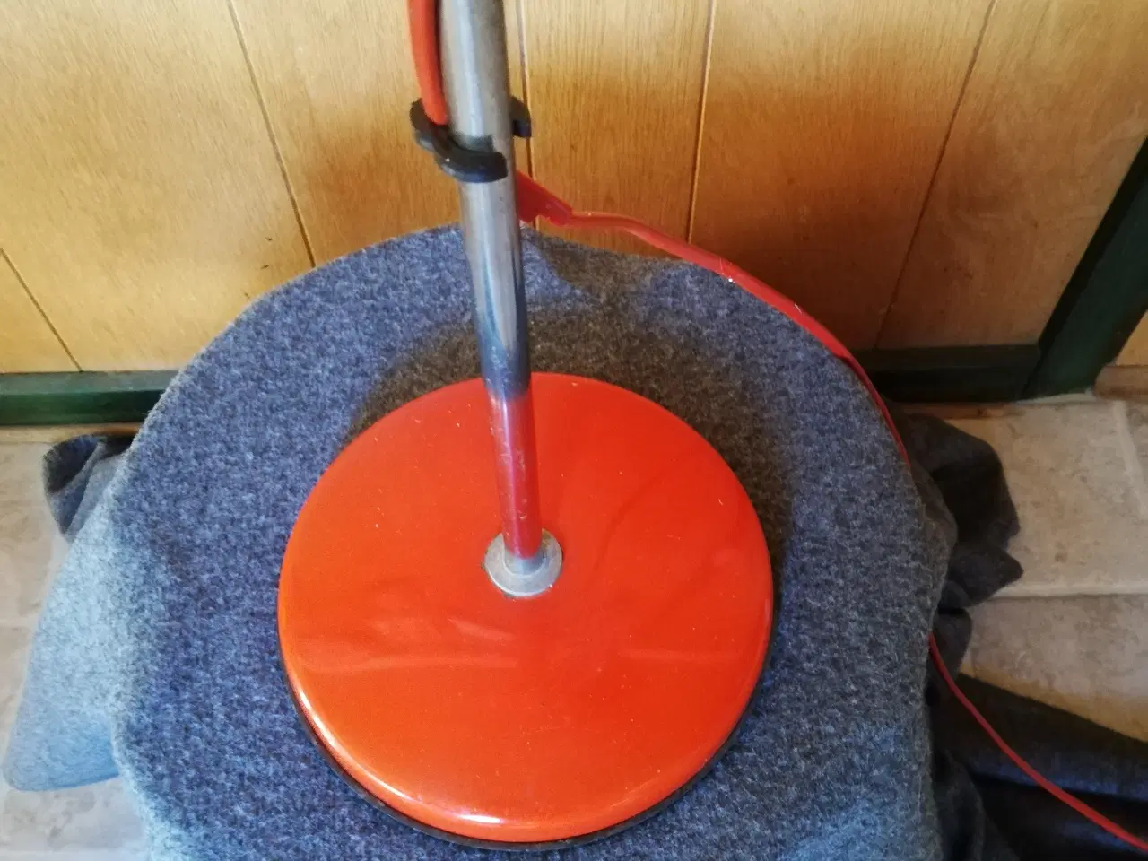 Billede 4 - Retro rød kugle bordlampe nr. 406 fra E.S.Horn
