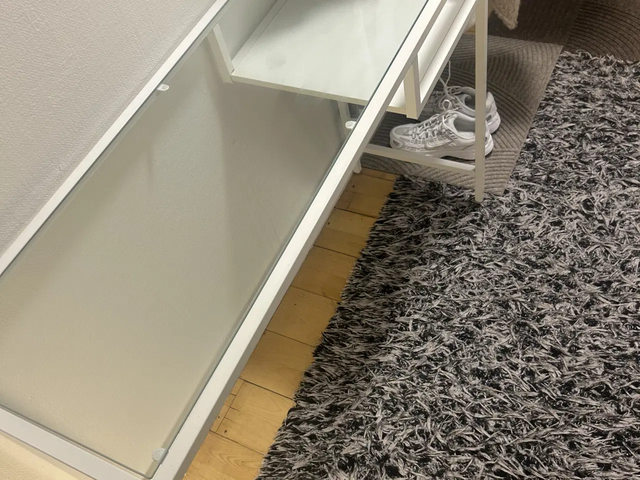 Billede 1 - Skrivebord eller makeupbord