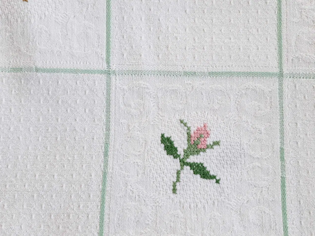 Billede 4 - Broderet dug Vintage 