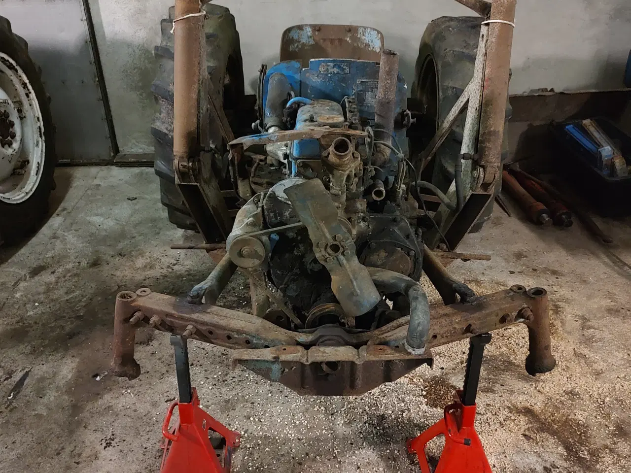 Billede 2 - Frontlæsserbeslag, Fordson Dexta