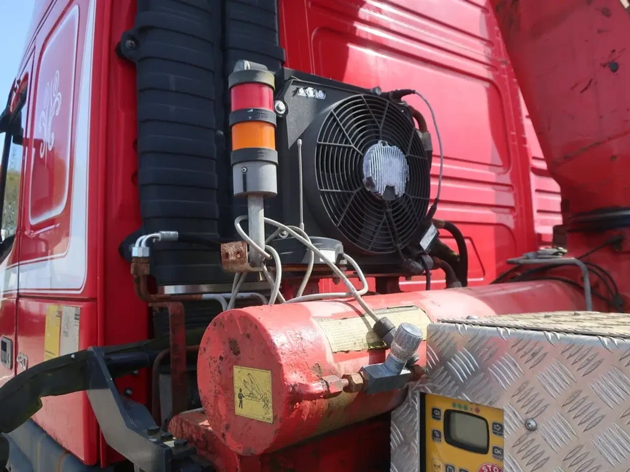 Billede 17 - Lastbil m. kran VOLVO FM12