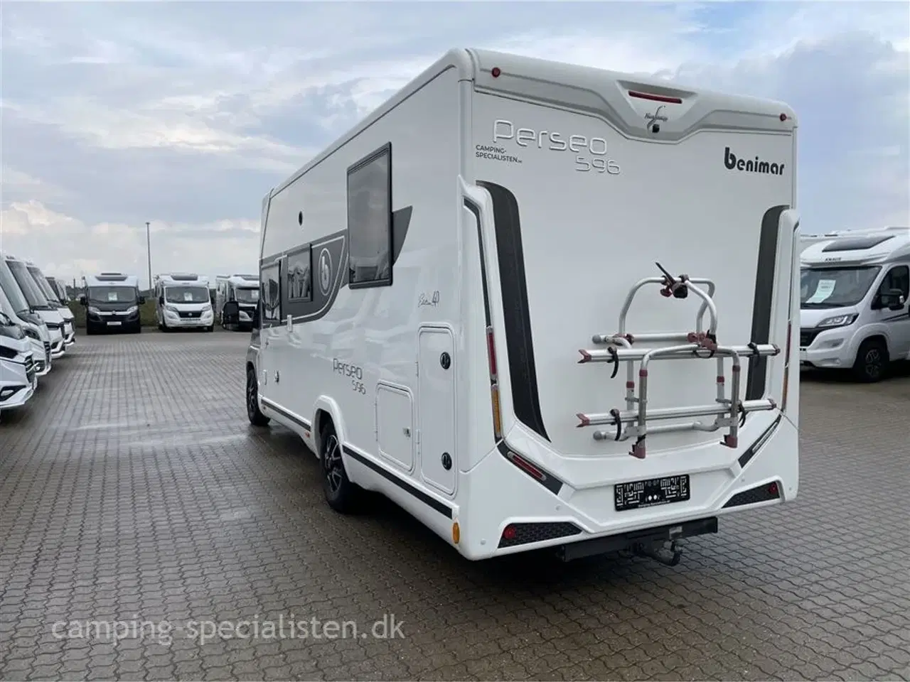 Billede 3 - 2019 - Benimar Perseo 596 Edition 40   Toplækker Autocamper med genial indretning - Benimar Perseo 596 Edition 40 - Kan nu opleves hos Camping-Specialisten i Silkeborg