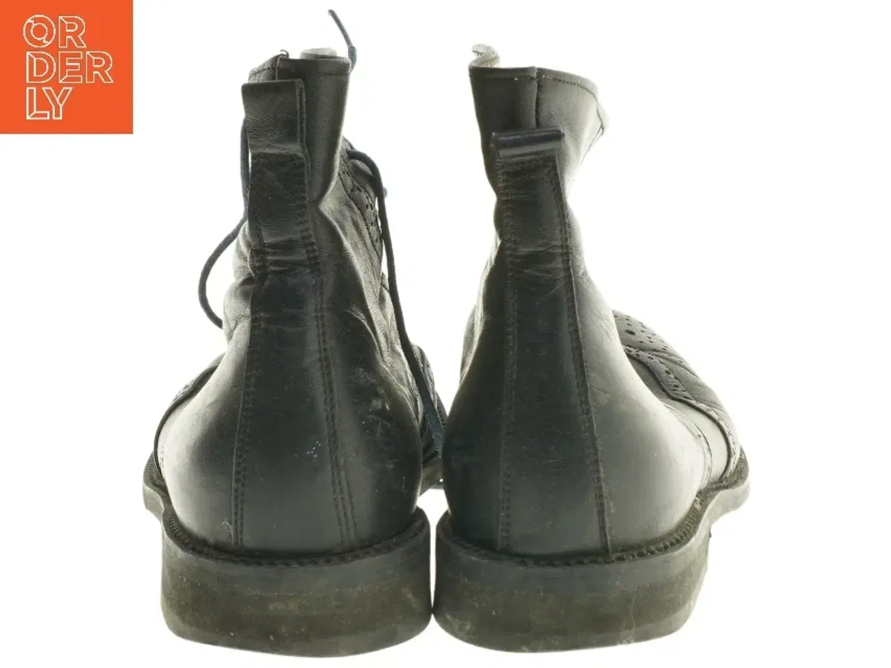 Billede 2 - Læderstøvler med snøre (str. 39 )