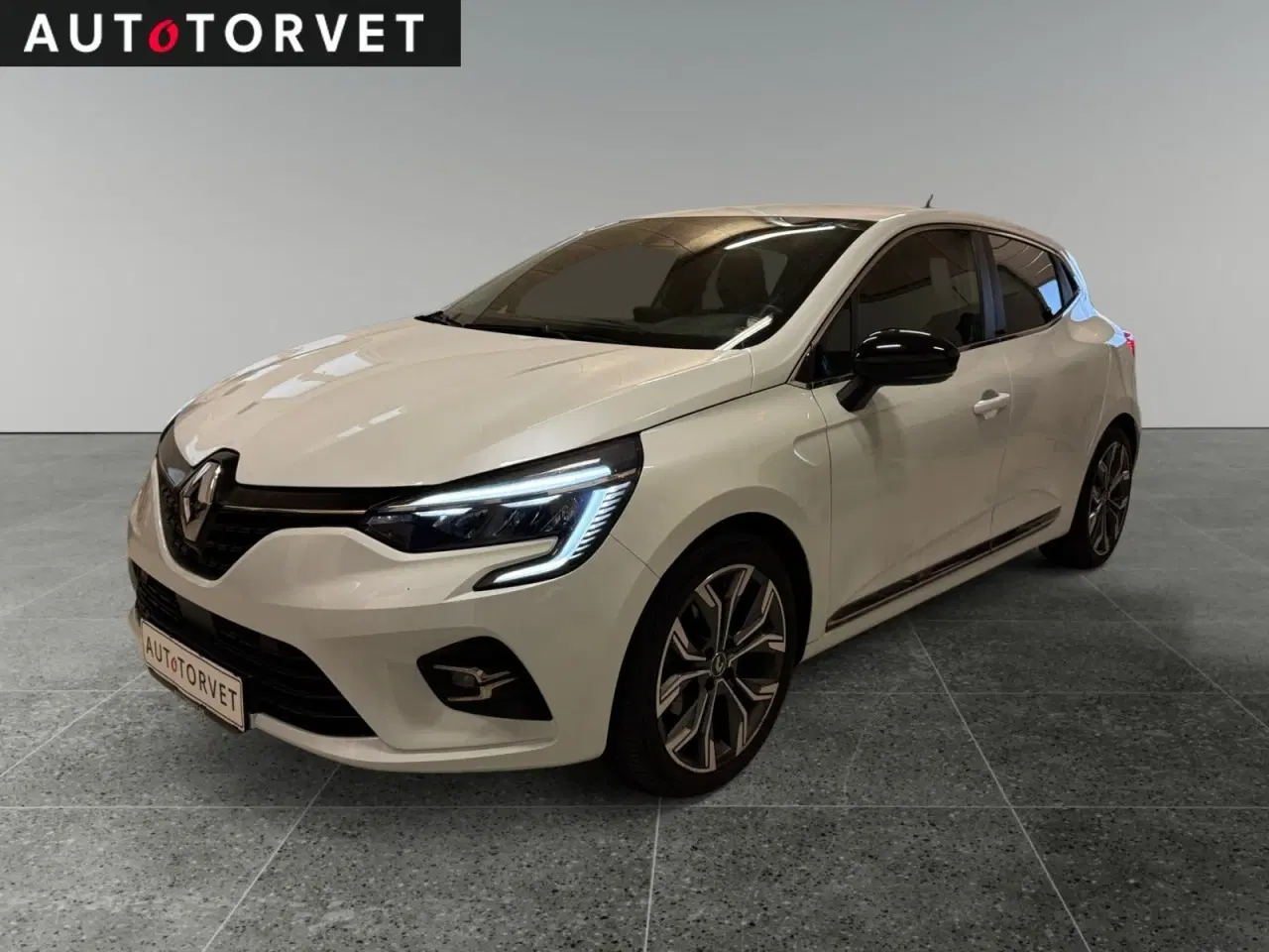Billede 1 - Renault Clio V 1,6 E-Tech Intens