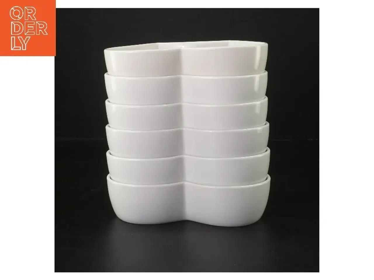 Billede 2 - Sæt med porcelænsskåle (str. 6 styk, 16x12x4 cm)