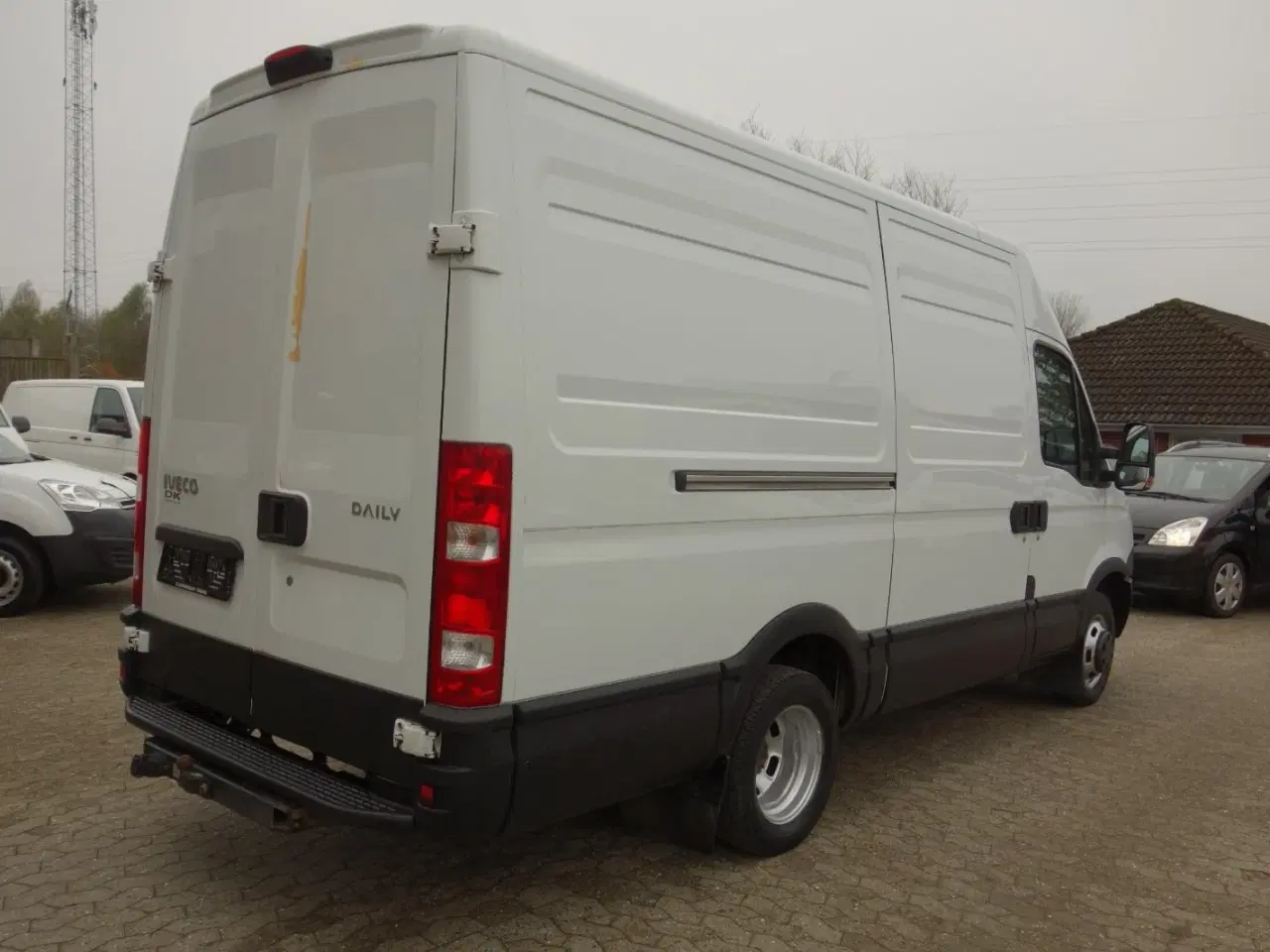 Billede 16 - Iveco Daily 3,0 35C17 12m³ Van