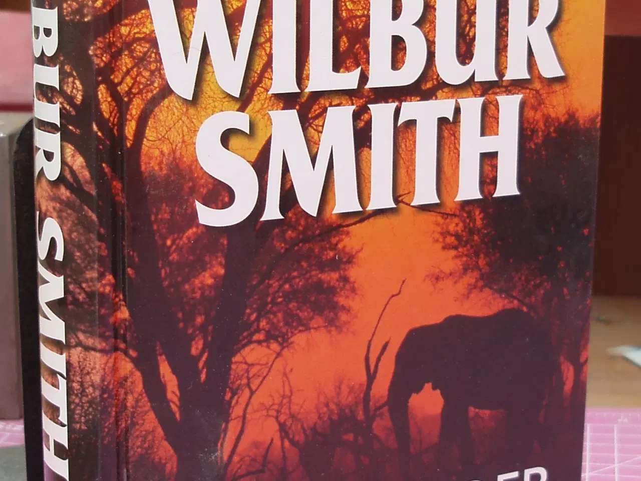 Billede 6 - Indbundne bøger af Wilbur Smith, som nye
