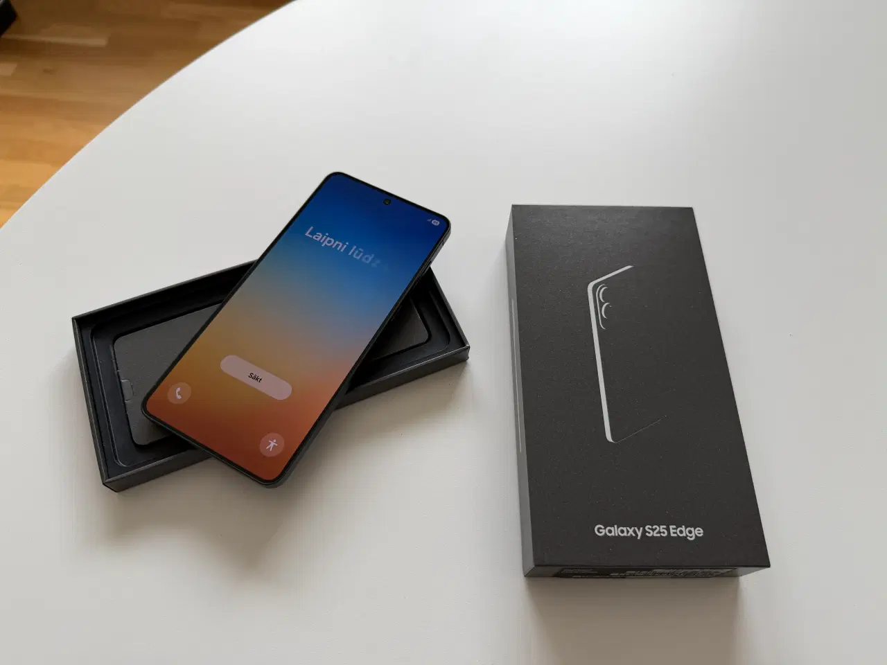 Billede 6 - Samsung Galaxy S25 Edge med 12GB RAM / 256 GB