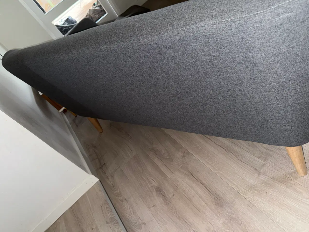 Billede 4 - Sofa i grå farve 
