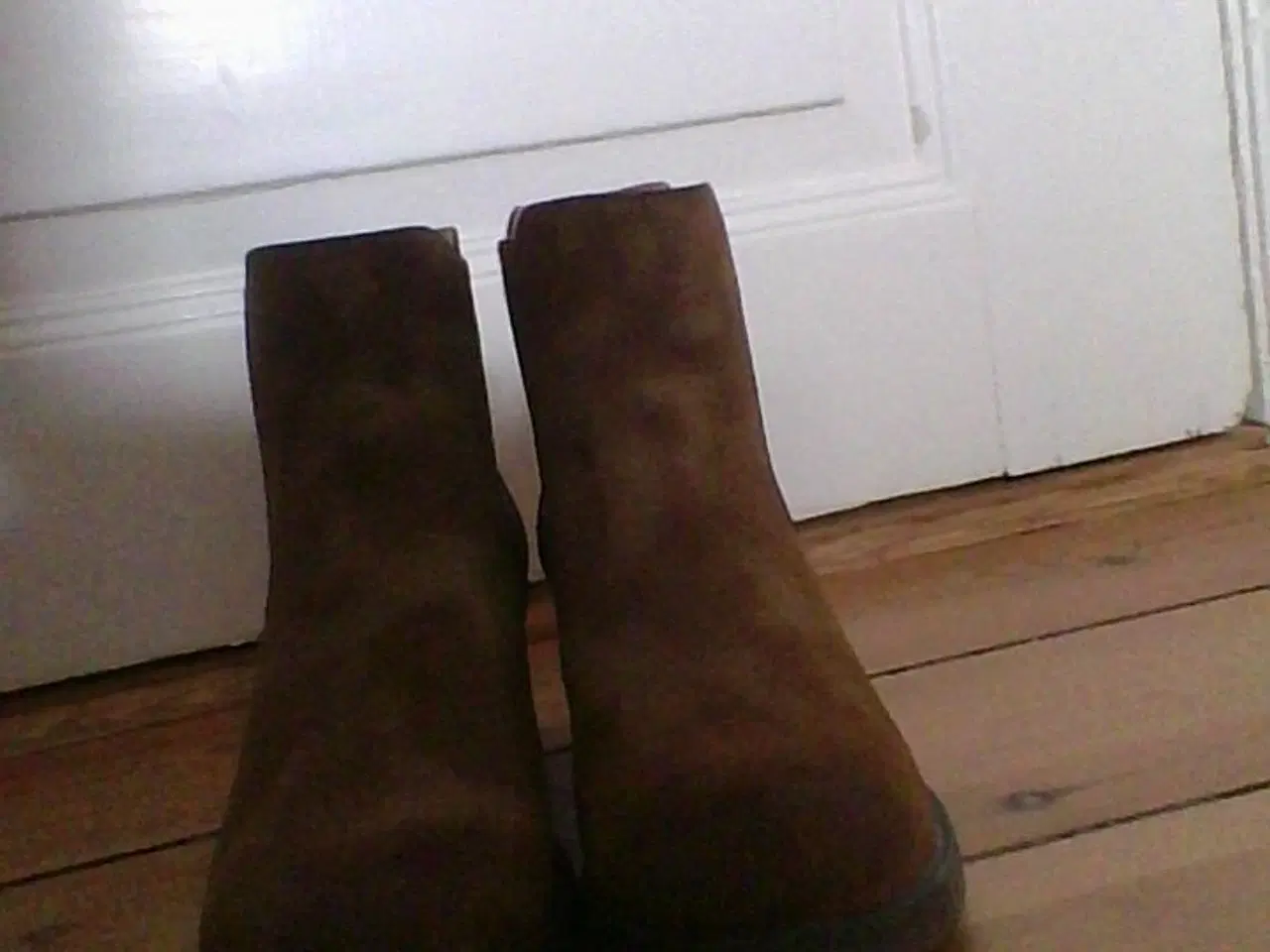 Billede 1 - Cognac farvet støvletter