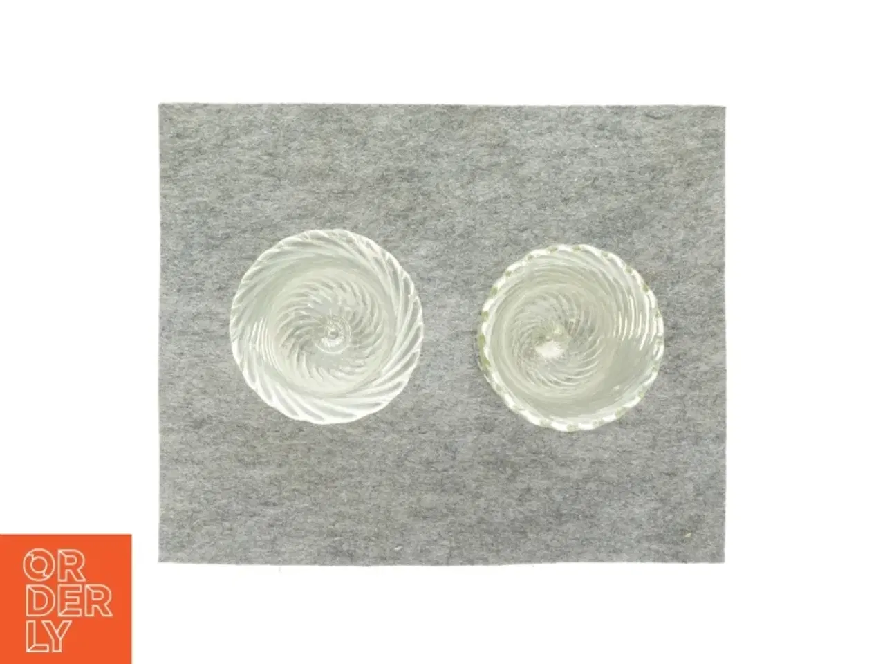 Billede 2 - Vaser (2 stk) (str. 23 x 11 cm)