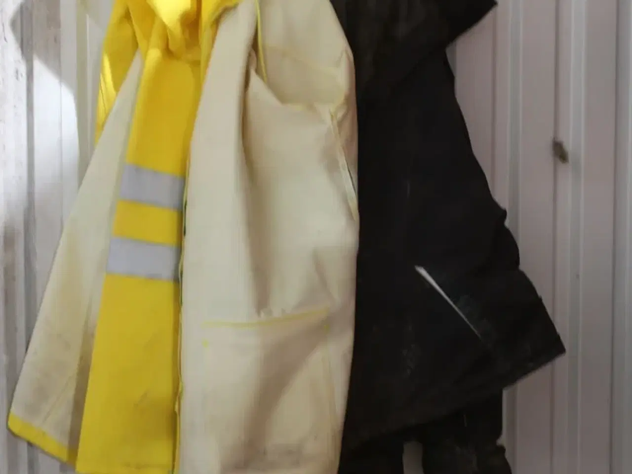 Billede 30 - Lagerreol med div. Værktøj og varelager