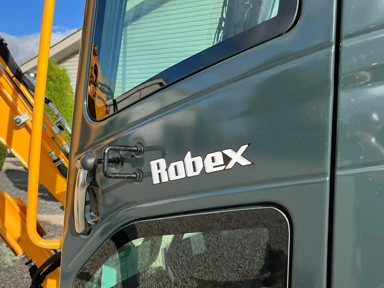 Billede 7 - Hyundai R25Z-9AK Robex med Tilt-Mann tilt skifte samt Engcon skovl. Udlejes, også med forkøbsret.