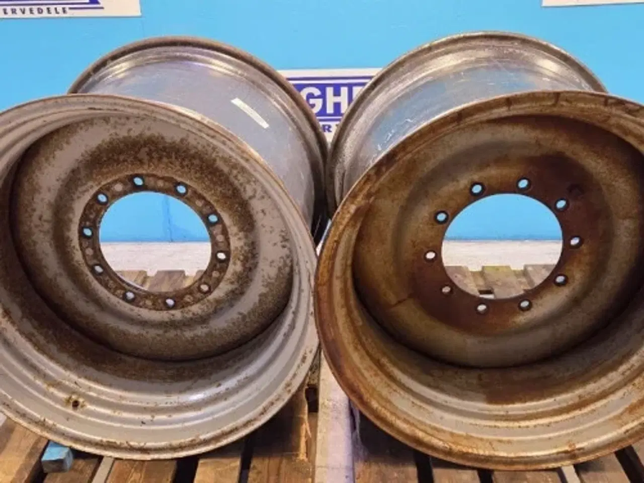 Billede 2 - 32"   32XDW27A   Sæt