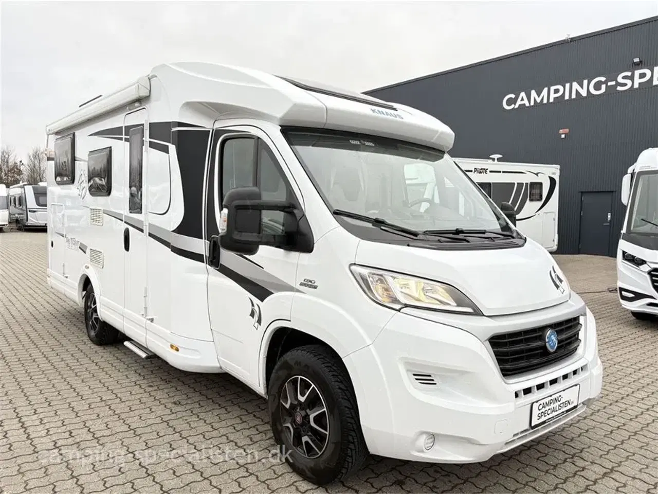 Billede 2 - 2016 - Knaus Sky TI 650 MEG Knaus Sky Ti 650 MEG Silver Selection 2016 - Kan ses nu hos Camping-Specialisten.dk