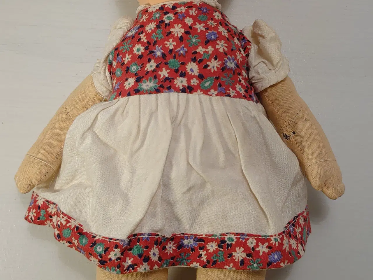 Billede 5 - Gammel dukke med papmaché hovede? H 32cm