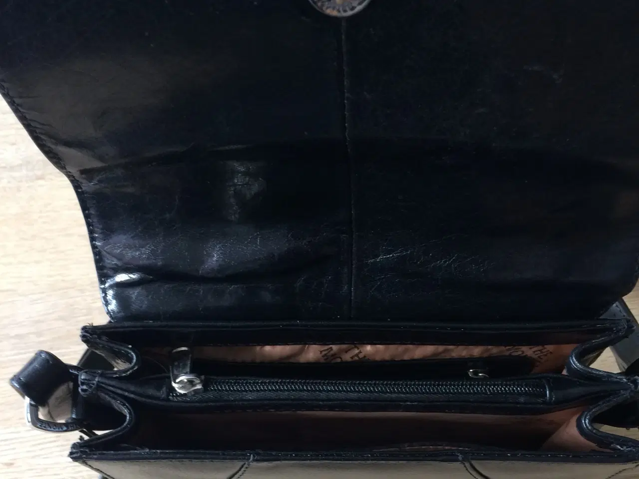 Billede 2 - Ny Skuldertaske, skind, The Monte 
