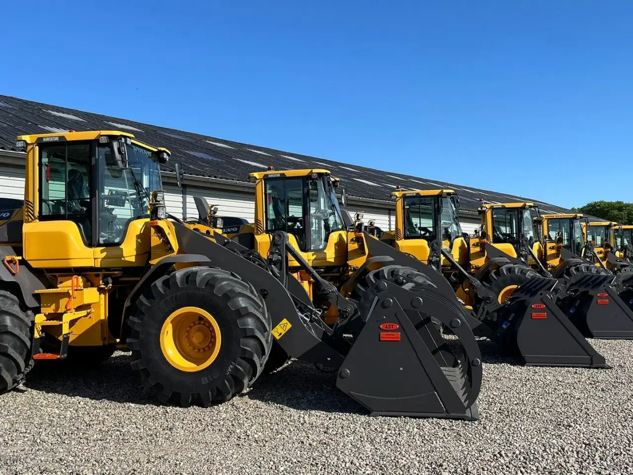 Billede 6 - Giant G2200E X-tra E Elektrisk minilæsser. DEN HAR KUN KØRT DEMO OG ER SOM NY