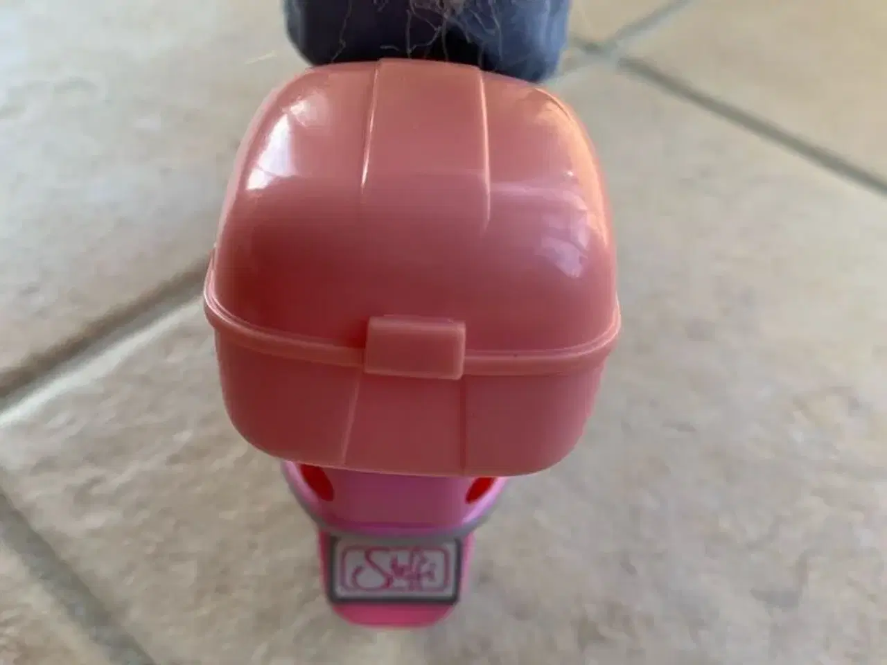 Billede 3 - BARBIE Steffi  dukke med scooter