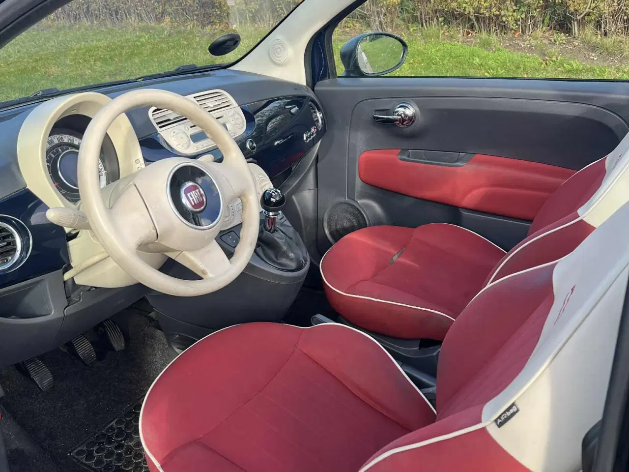 Billede 5 - Velholdt og smart Fiat 500 Cabriolet - KUN KØRT 16