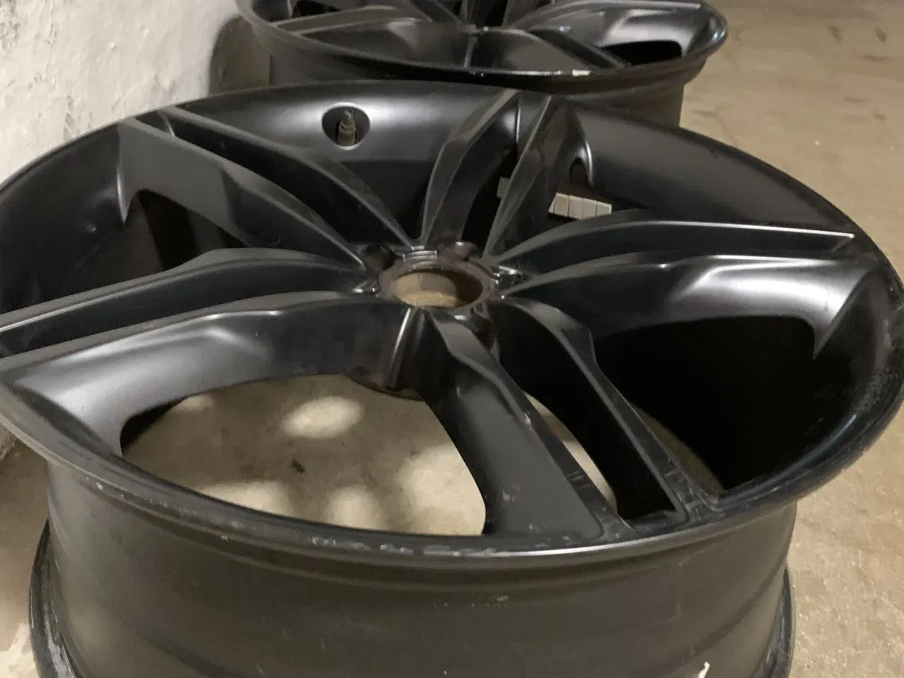 Billede 1 - 20” med næsten nye dæk