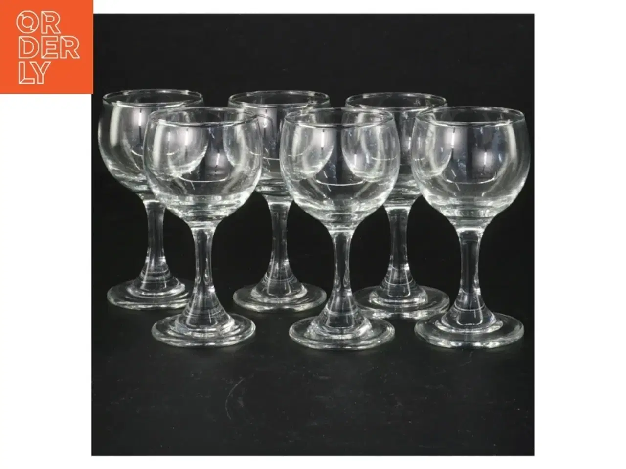 Billede 1 - Sæt med vinglas (str. 10 cm. 6 styk)