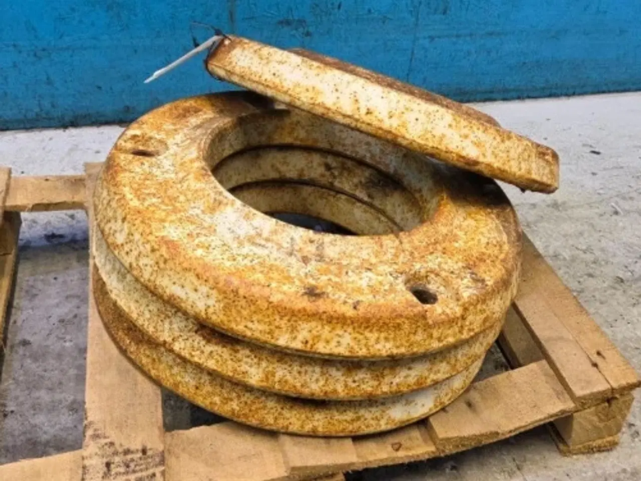 Billede 13 - New Holland T5050 Hjulvægt Sæt 5113181