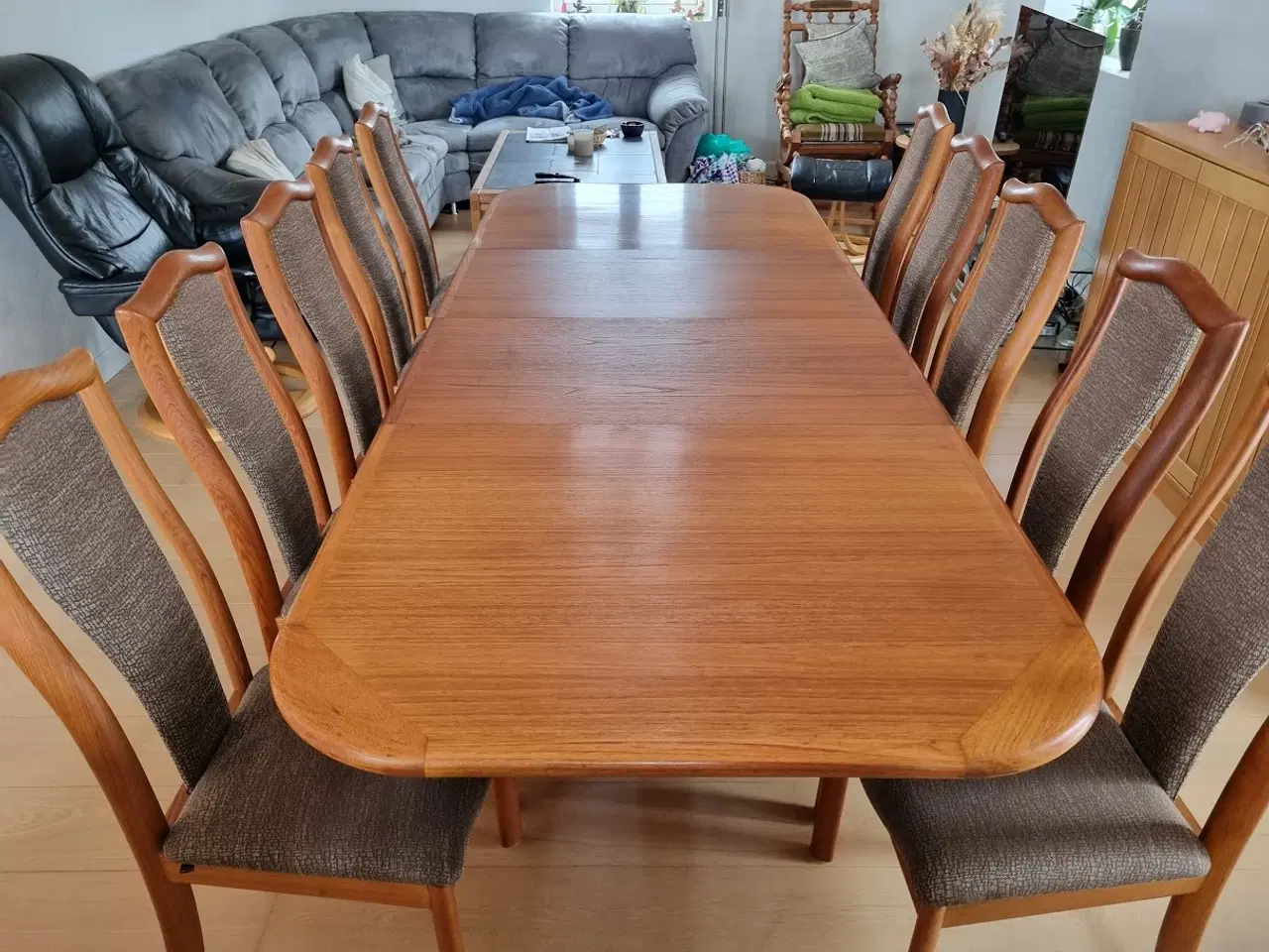 Billede 2 - Spisebord med stole i teak Skovby