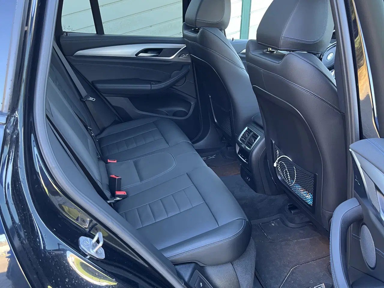 Billede 9 - BMW iX3 Charged Plus – Premium el-SUV med maksimal