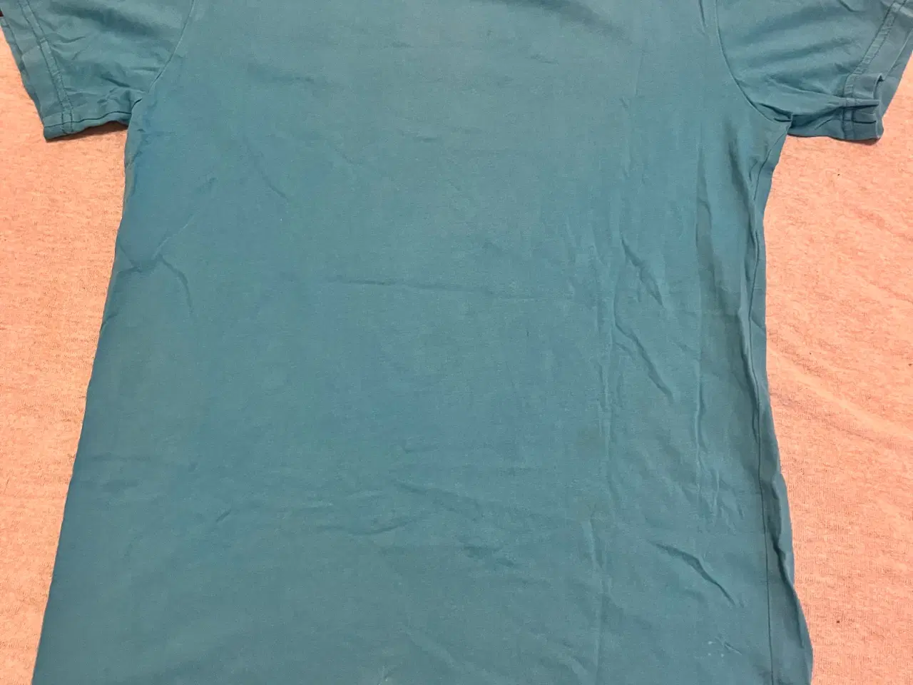Billede 2 - T-shirt fra Hummel 