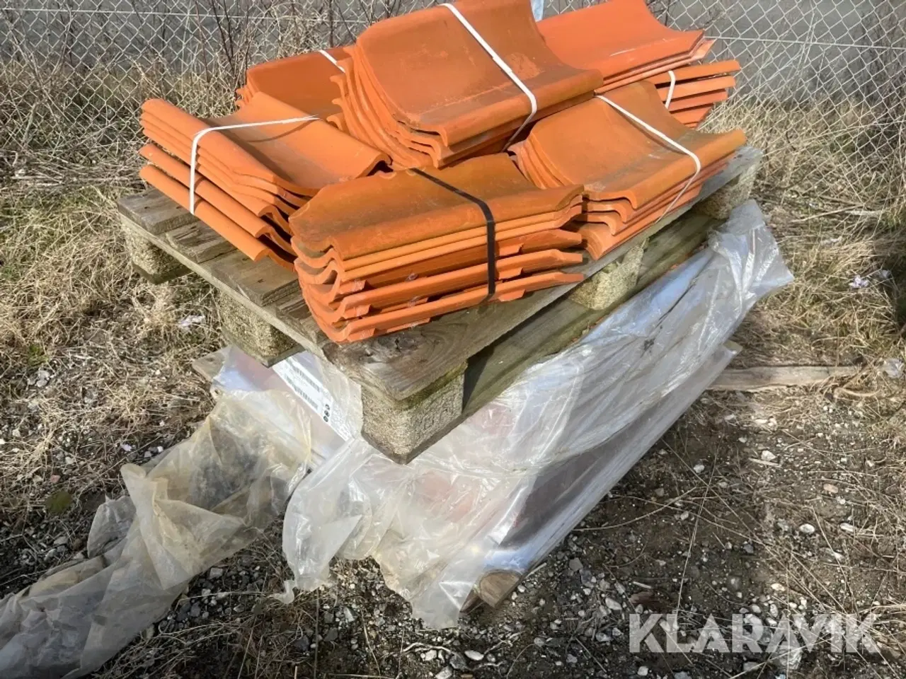 Billede 5 - Tagsten BMI 5 paller blandet