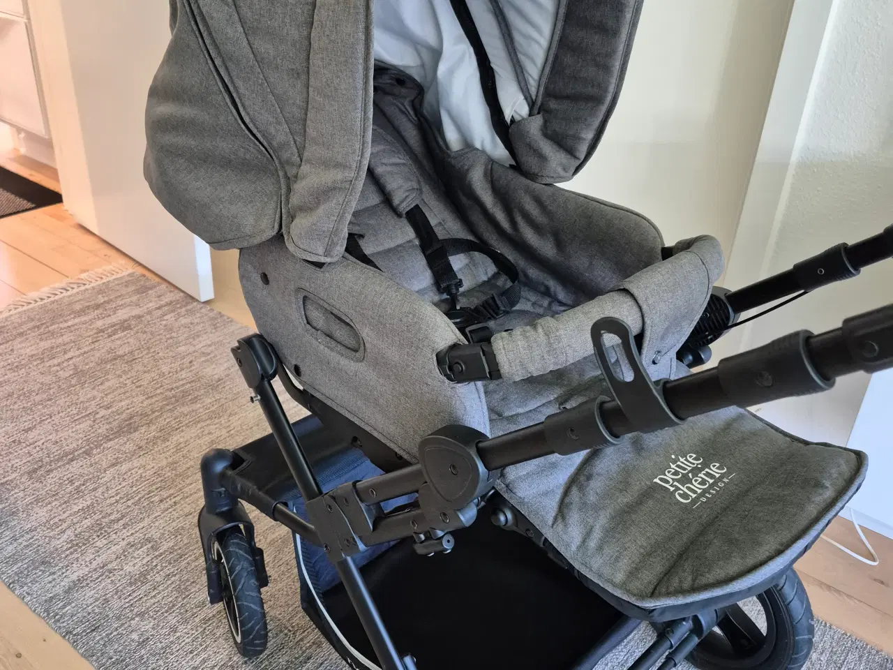 Billede 1 - Petite Cherie klapvogn 