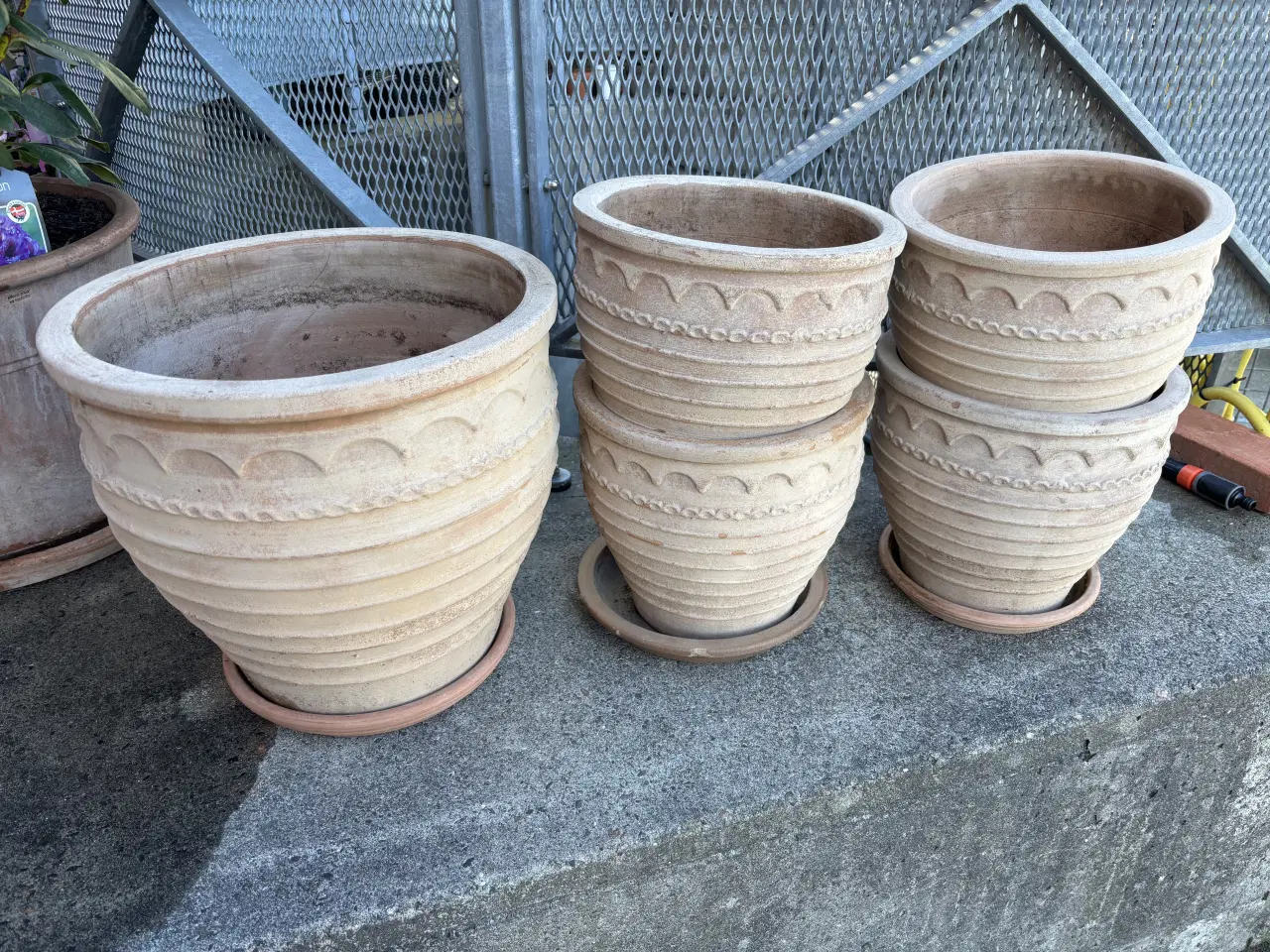 Billede 1 - Terracotta krukker til haven