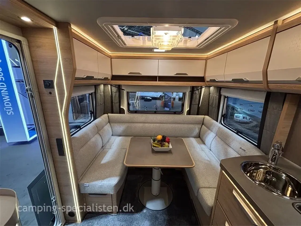 Billede 4 - 2026 - Knaus Südwind 450 FU Nyhed 2026 Knaus 450 FU BLACK SELECTION kan snart ses hos Camping-Specialisten.dk