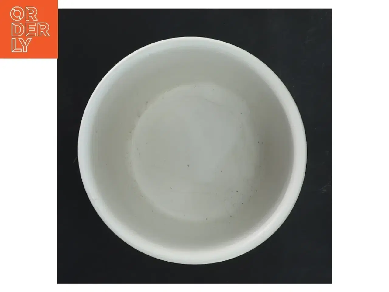 Billede 3 - Hvid vase med blå mønsterdetaljer (str. Ø 12 cm længde 13,5 cm)