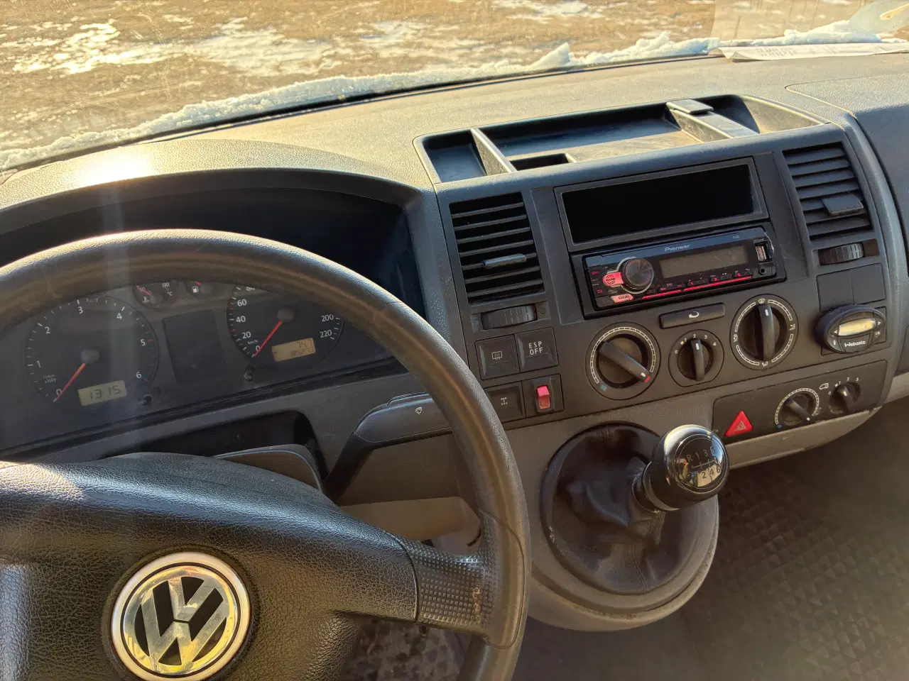 Billede 10 - Transporter 2,5tdi dB kabine, lad 4x4 nysynet