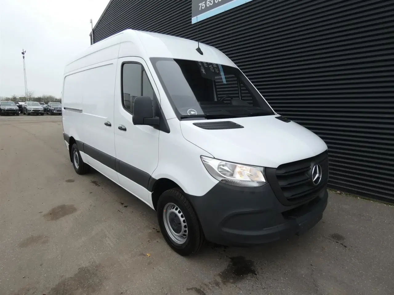 Billede 2 - Mercedes-Benz Sprinter 317 2,0 CDI A2 H2 RWD 9G-Tronic 170HK Van Aut.