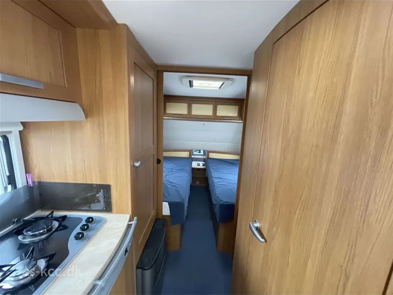 Billede 5 - 2010 - Knaus Azur 580 EU   Knaus Azur årg 2010 4 sovepladser 5 siddepladser, Isabella Commodore 2010.