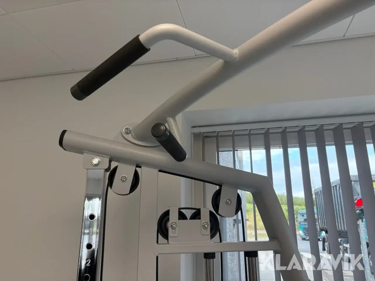 Billede 9 - Træningsmaskine (kabeltårn) Proteus inklusiv bænk og TRX bånd