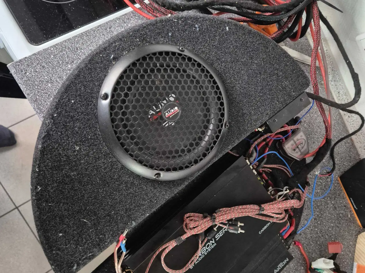 Billede 8 - forstærker og subwoofer sæt.