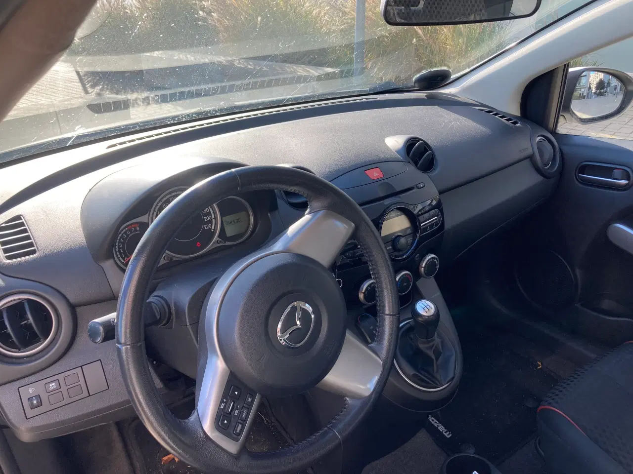 Billede 10 - Mazda 2, 1,3 Takana Hatchback