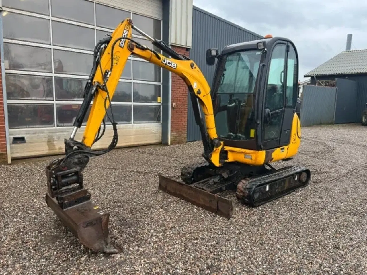 Billede 1 - JCB 8020 minigraver / 2T - 3 skovle & powertilt