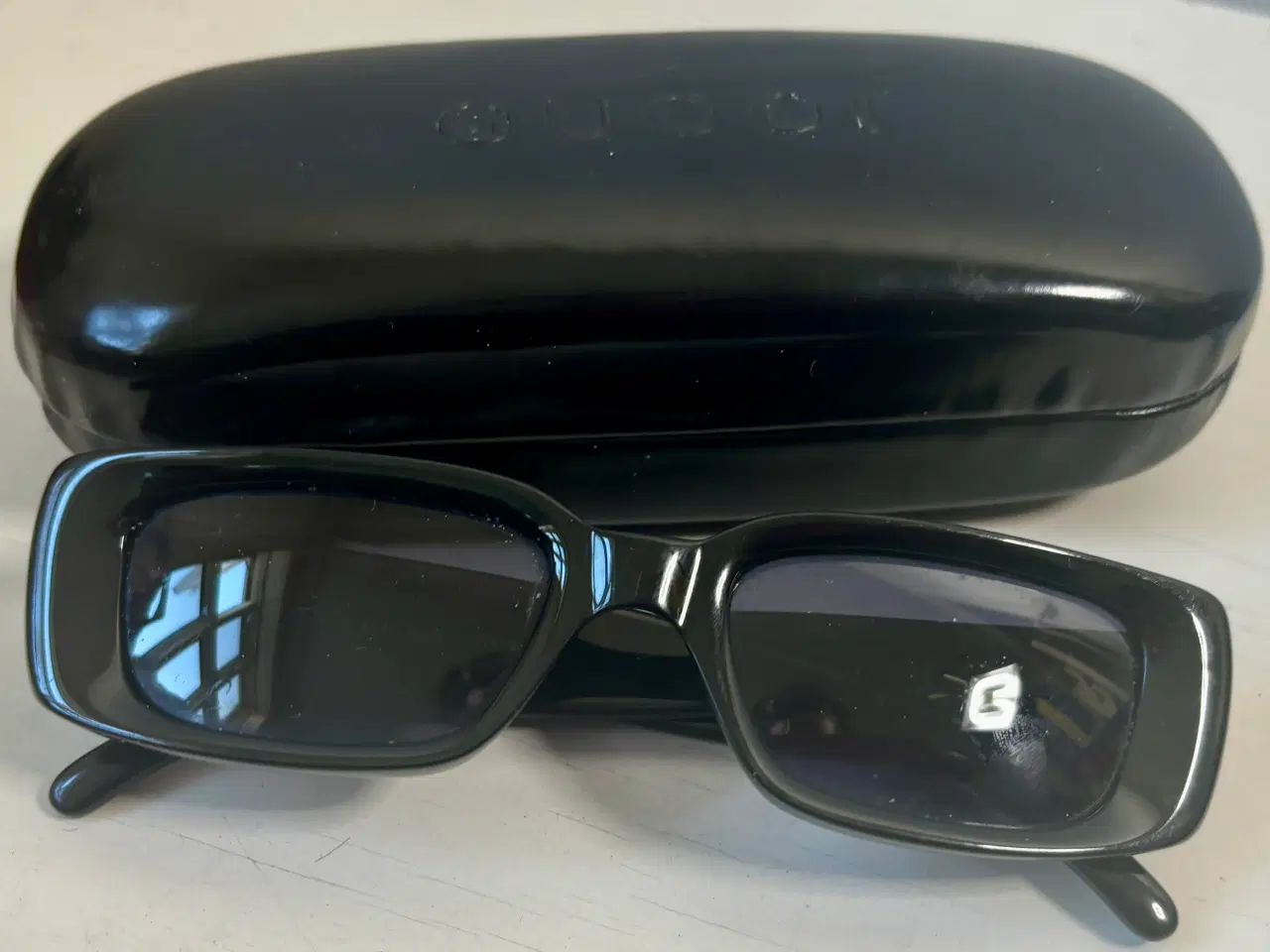 Billede 1 - Gucci, sorte solbriller