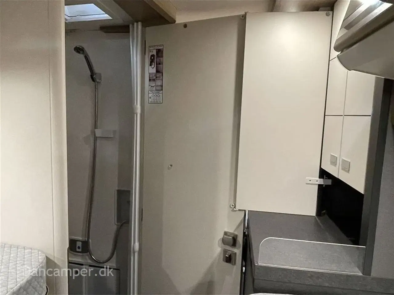 Billede 39 - 2025 - Carthago Van Genius 641 LE MB   MESSEPRIS kr. 1.475.000,- SPAR kr. 150.000,- GENIAL Carthago Van Genius 641 LE 170 Hk - 9 trin G-Tronic automatgear