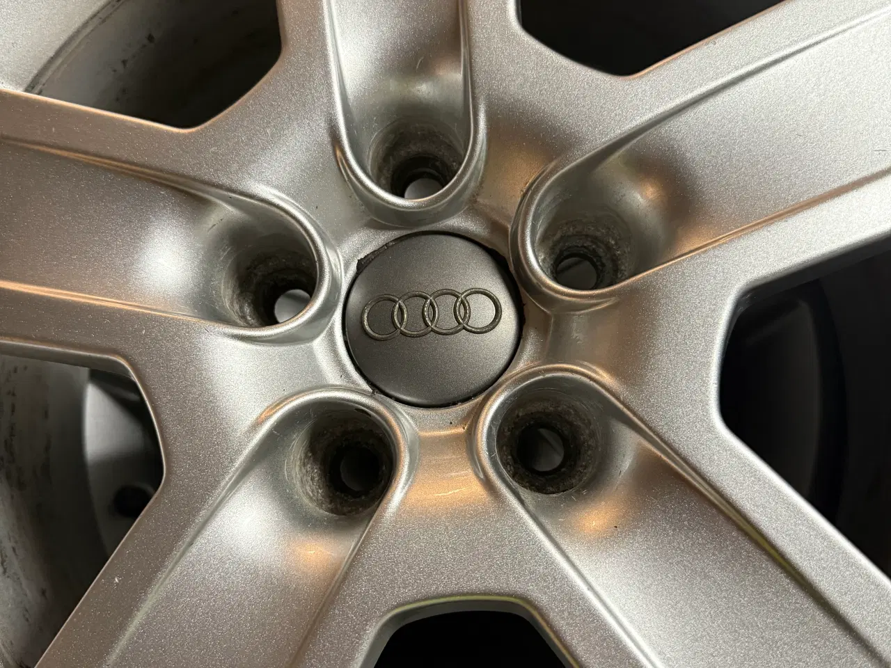 Billede 2 - Audi originale Alufælge med Vinterdæk.