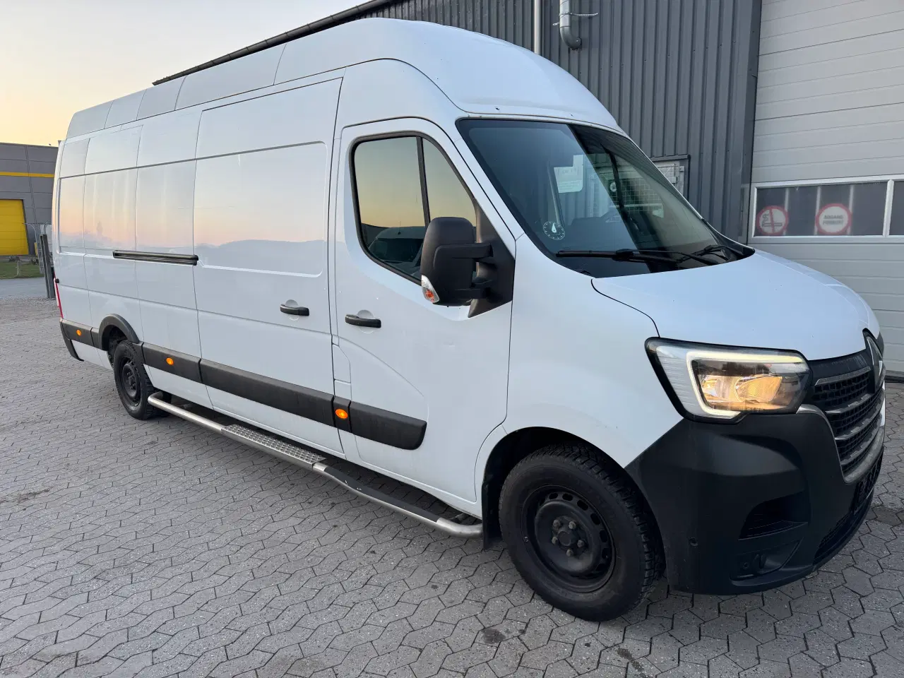 Billede 2 - Renault Master med lift L4H3