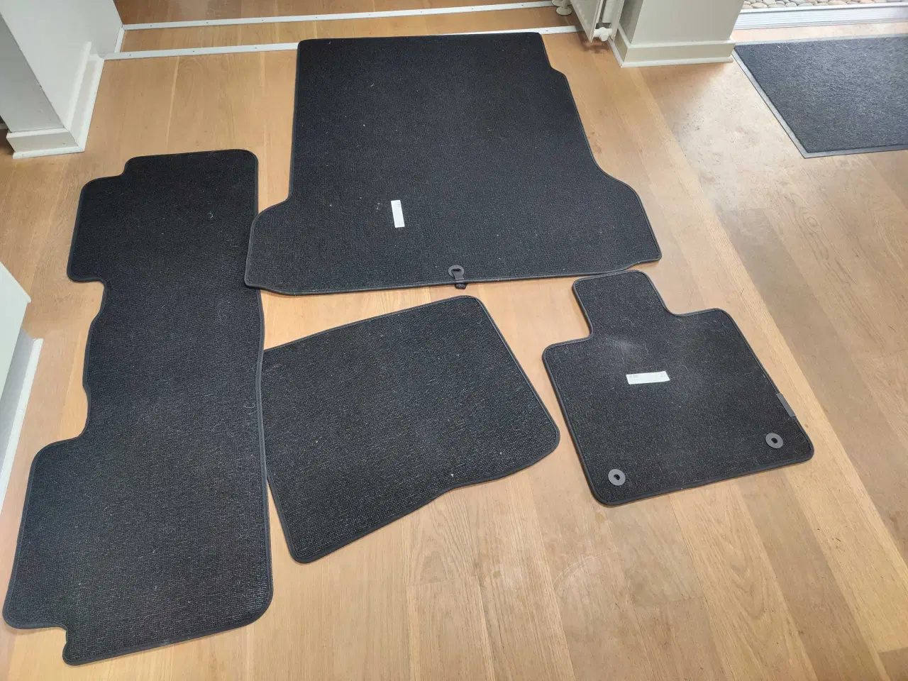 Billede 2 - Luxus bilmåtter