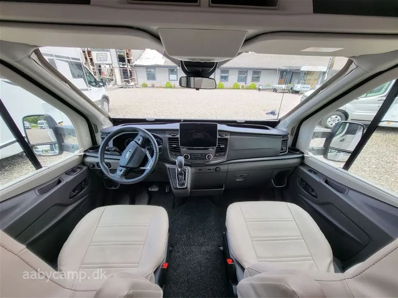 Billede 6 - 2024 - Benimar Tessoro T468 Special Edition   Automatgear. NK Pakke. solcelle. batteri. inverter. Maxxfan. markise. udvendigt bruseudtag. lædersæder. Kun 4600 Km!!!