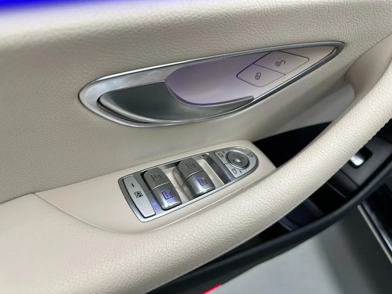 Billede 13 - Mercedes E300 de 2,0 Avantgarde aut.