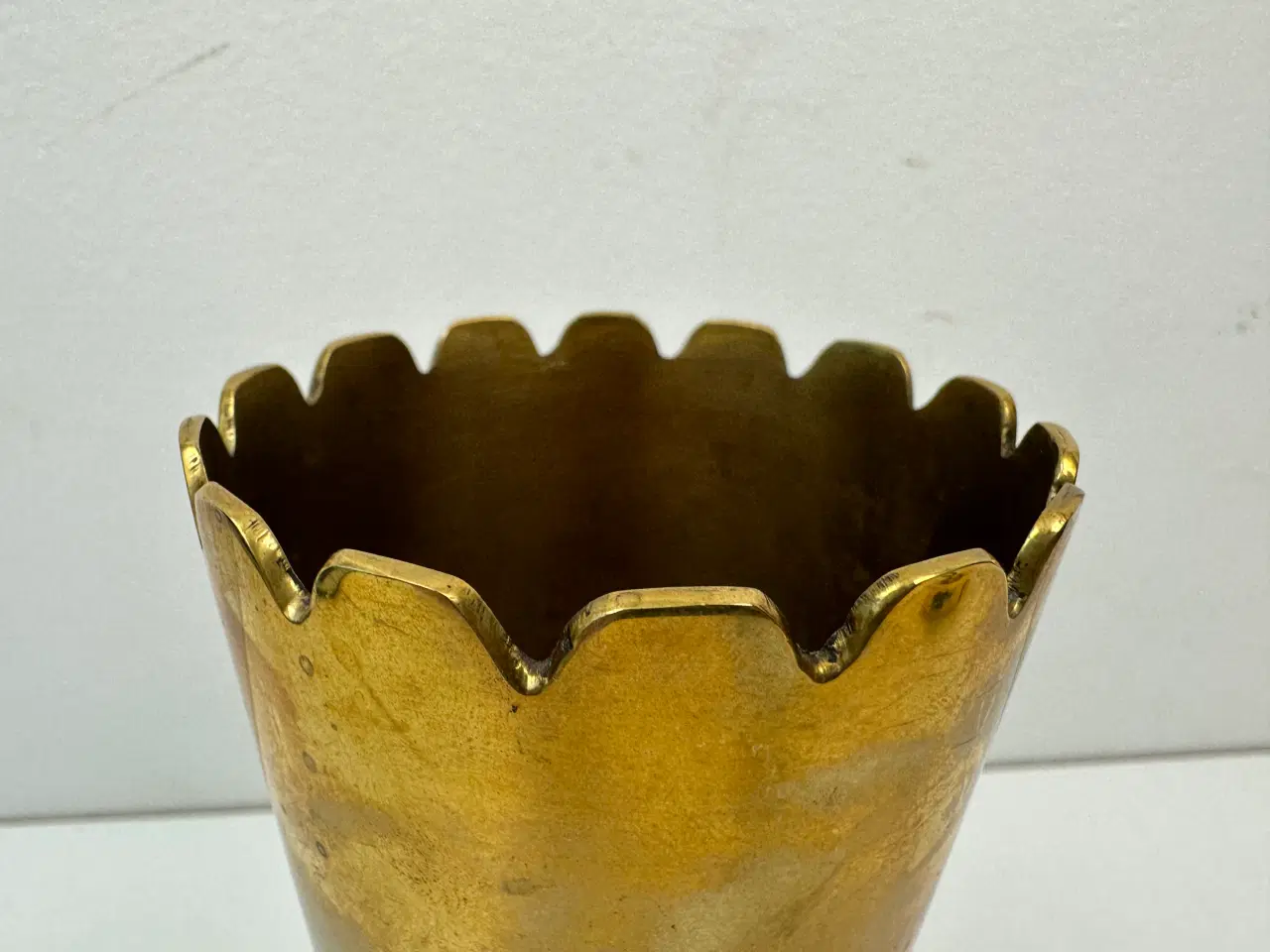 Billede 4 - Messing trebenet vase (vintage)